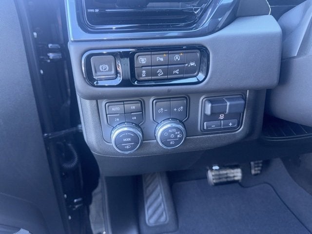 2025 GMC Yukon AT4 Ultimate