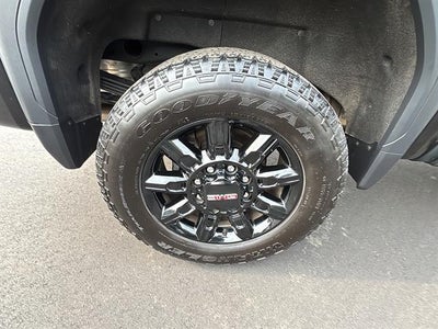 2025 GMC Sierra 2500 HD AT4
