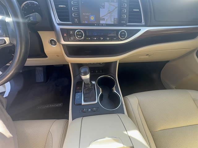 2017 Toyota Highlander Limited