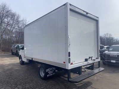 2026 GMC Savana Cutaway 3500 1WT