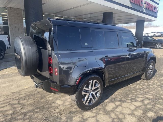 2024 Land Rover Defender 110 P400 X-Dynamic SE