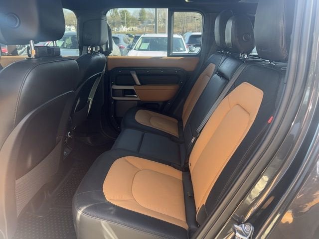 2024 Land Rover Defender 110 P400 X-Dynamic SE