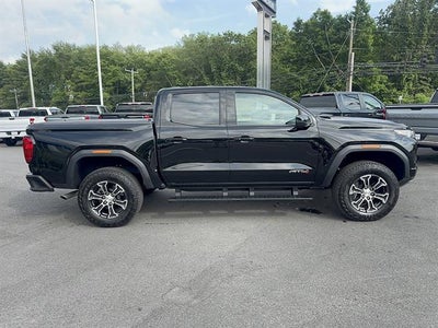 2024 GMC Canyon AT4