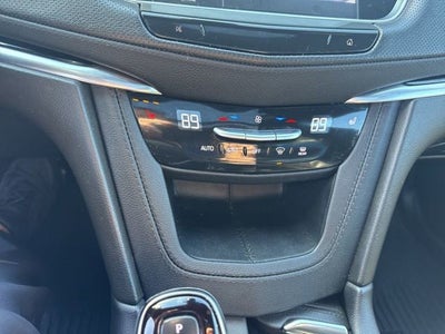 2024 Cadillac XT6 Luxury