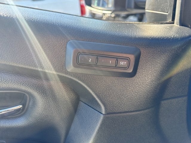 2017 Nissan TITAN PRO-4X