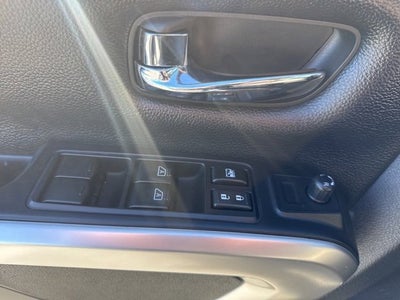 2017 Nissan TITAN PRO-4X