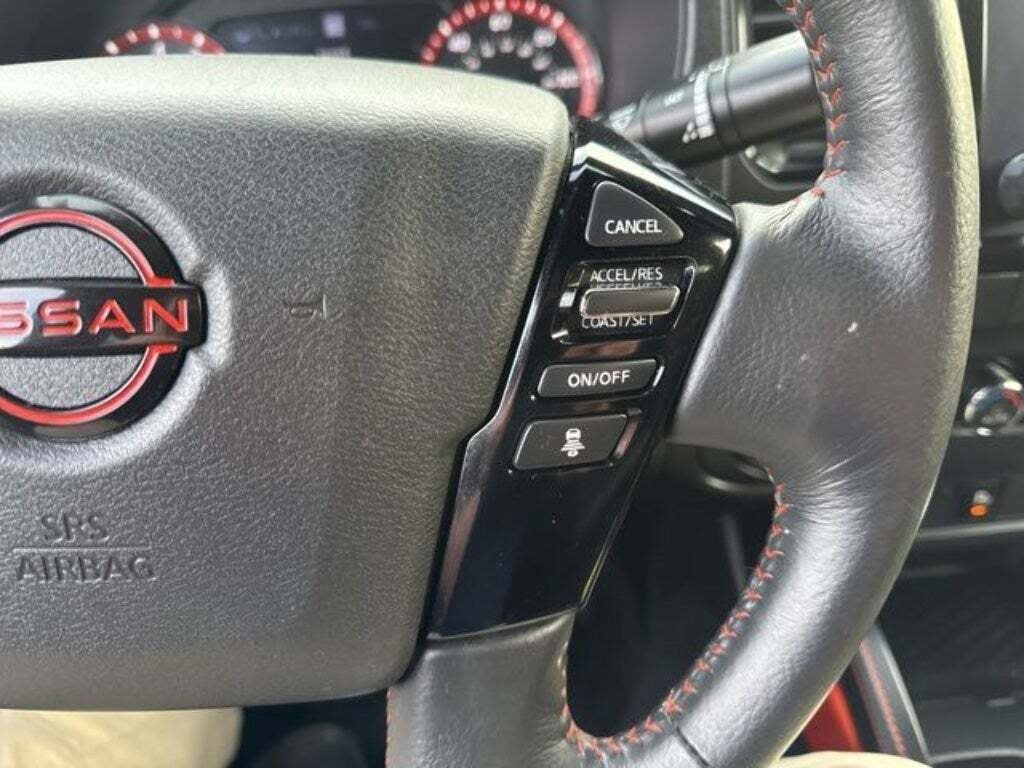 2023 Nissan Frontier Crew Cab PRO-4X 4x4