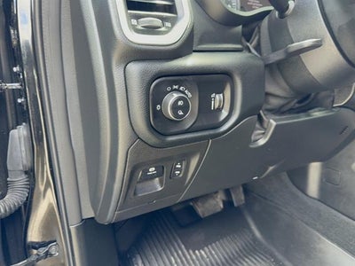 2022 RAM 1500 Big Horn Crew Cab 4x4 6'4" Box