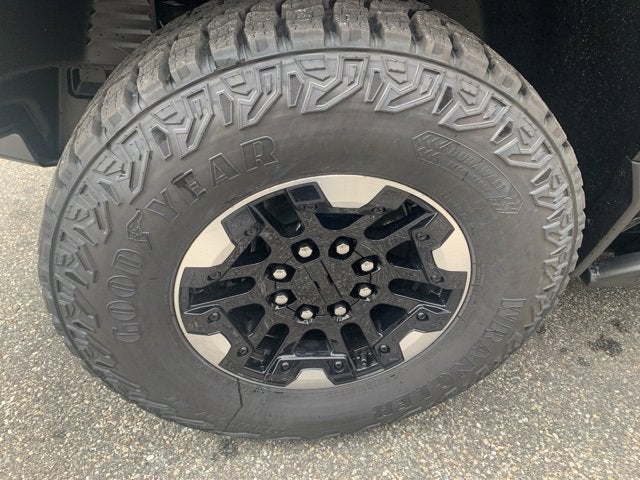 2024 GMC HUMMER EV SUV 2X