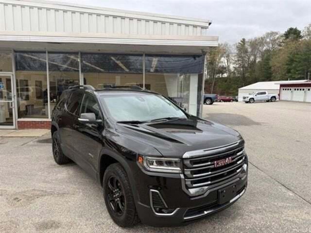 2023 GMC Acadia AT4