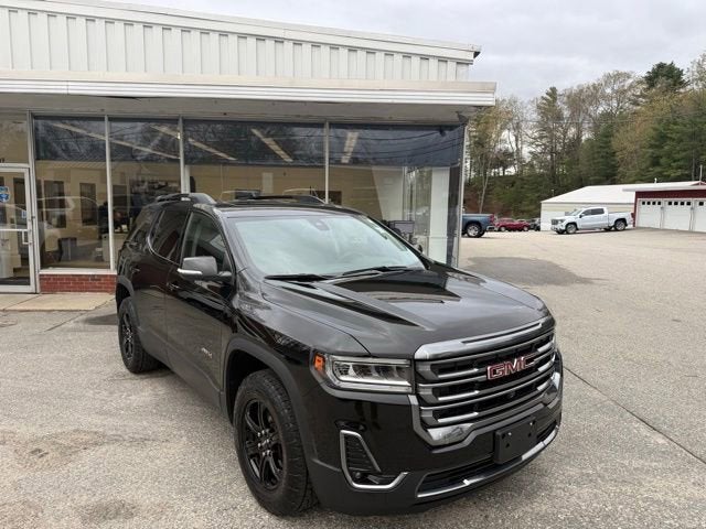 2023 GMC Acadia AT4