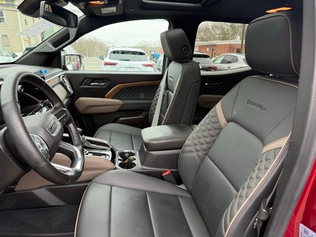 2025 GMC Canyon Denali