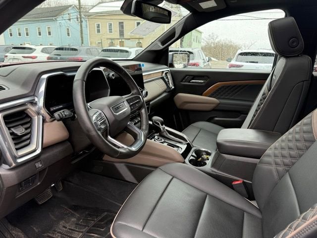 2025 GMC Canyon Denali