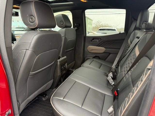 2025 GMC Canyon Denali