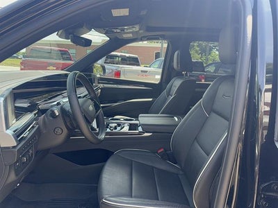 2025 Cadillac Escalade Premium Luxury
