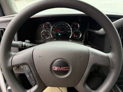 2026 GMC Savana Cutaway 3500 1WT