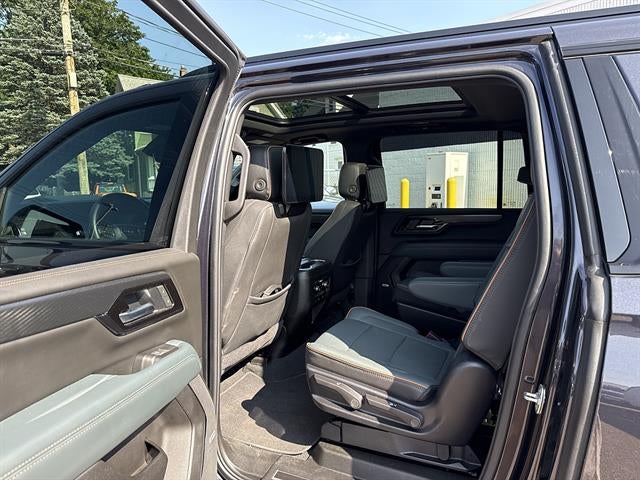 2025 GMC Yukon XL AT4