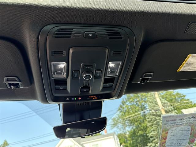 2025 GMC Yukon XL AT4