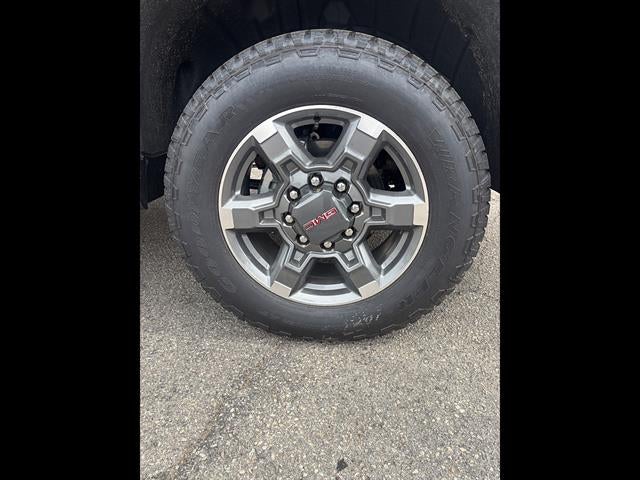 2026 GMC Sierra 2500HD SLT
