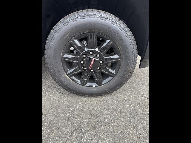 2026 GMC Sierra 2500HD AT4