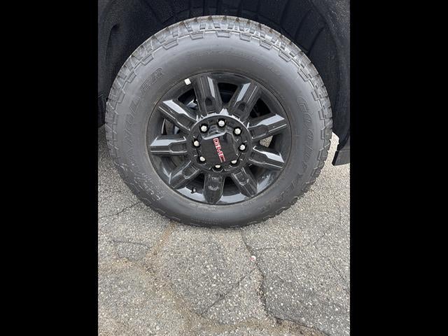 2026 GMC Sierra 2500HD AT4