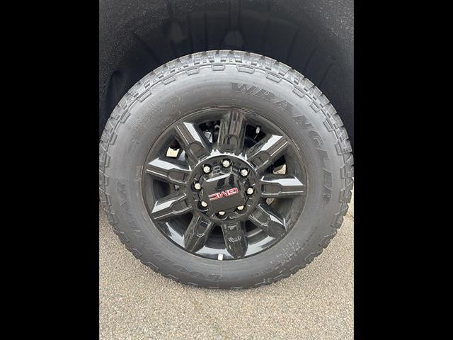 2026 GMC Sierra 2500HD AT4