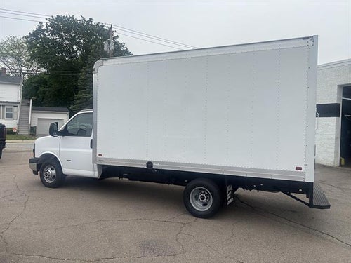 2026 GMC Savana Commercial Cutaway Van 159"