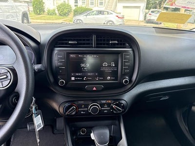 2024 Kia Soul LX